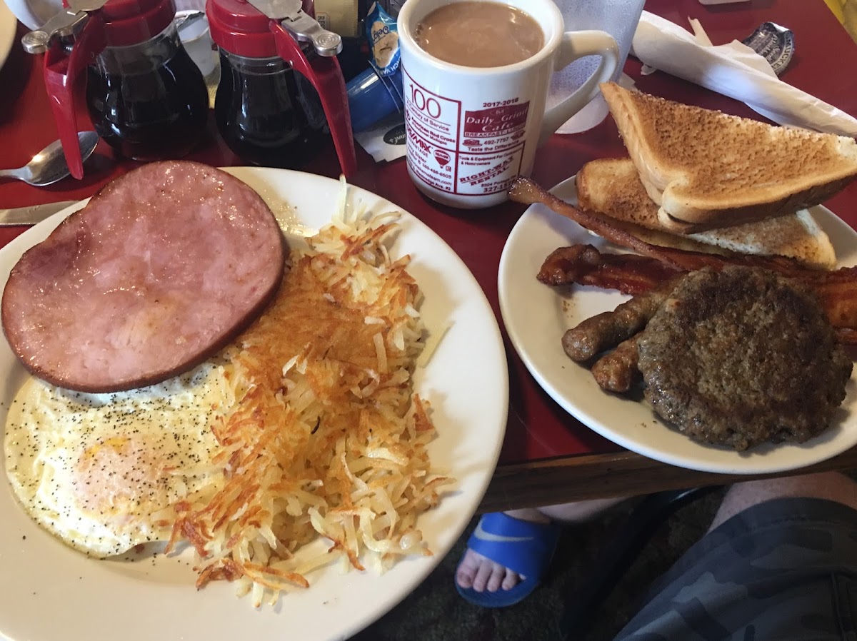 Banner D & R's Daily Grind Cafe 02